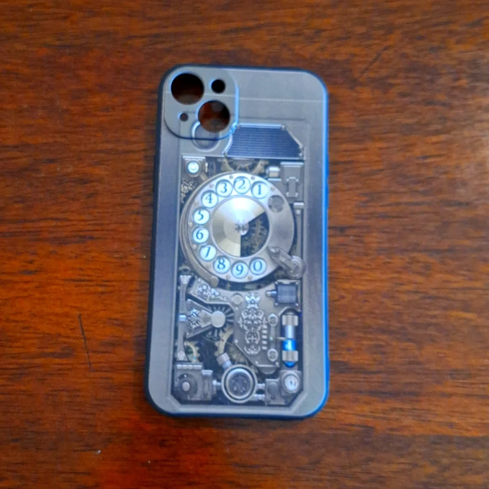 Phone Cover Fits an iPhone 14 Plus